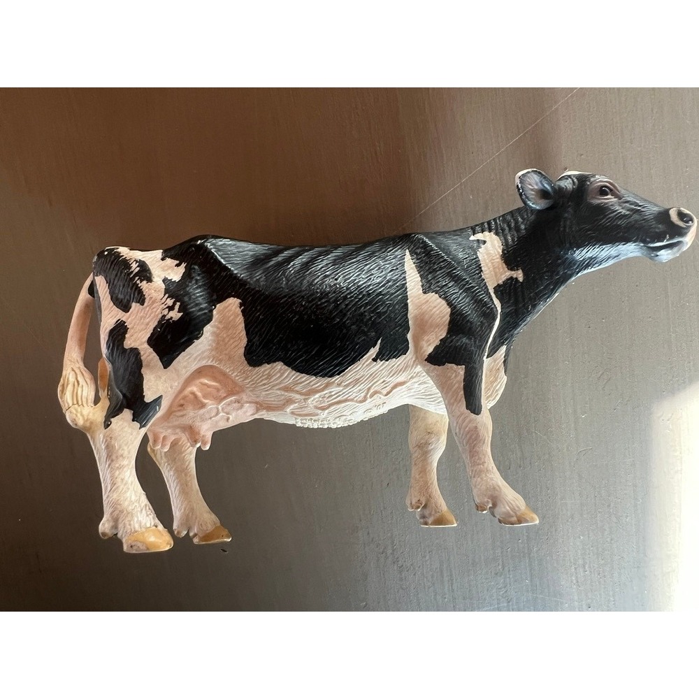 Schleich Holstein Cow Figurine 5.5 Inch Black White Farm Animal Toy 2007